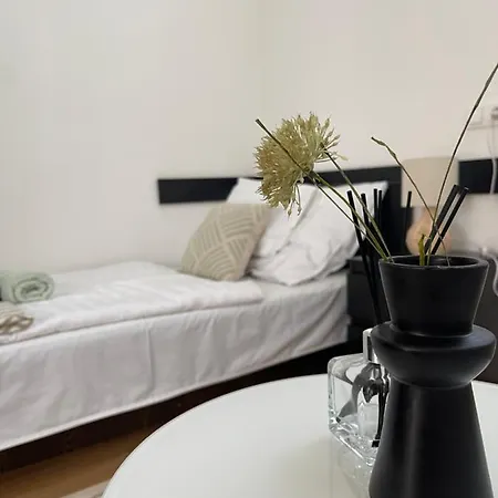 Apartment Naluri *